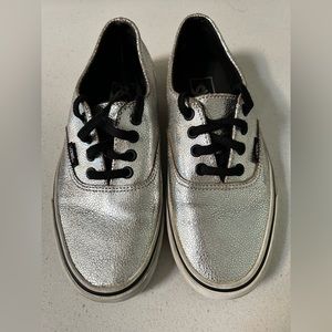 VANS Authentic Deacon in Silver Glitter